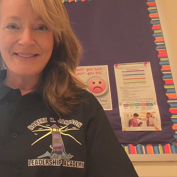 Meet your Posher, Shannon - Picture 1 of 1